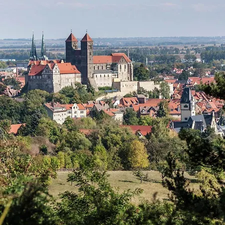 Geraeumiger Aufenthalt Auf Mehreren Ebenen * Thale